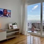 Apartment Lisbon South Bay Modern With River View Almada
