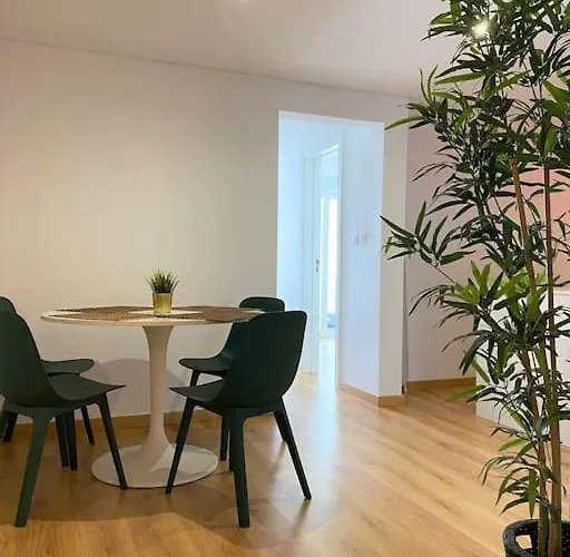 Lisbon South Bay Modern With River View Apartamento *