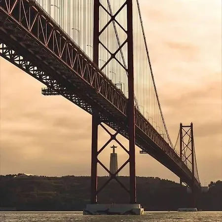 Lägenhet Lisbon South Bay Modern With River View *