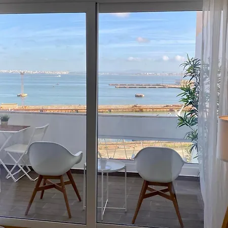 Lisbon South Bay Modern With River View * Almada