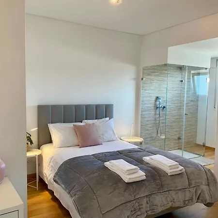 Apartment Lisbon South Bay Modern With River View *