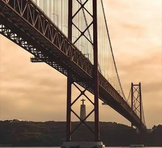 Appartement Lisbon South Bay Modern With River View *